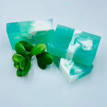 Load image into Gallery viewer, Aloe Beautiful Soap