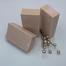 Load image into Gallery viewer, Luxurious Cashmere Soap