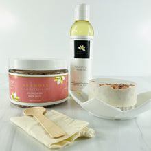 Load image into Gallery viewer, Sea Salt & Lily Gift Set