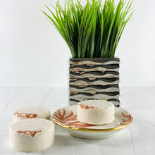 Load image into Gallery viewer, Sea Salt & Lily Salt Soap
