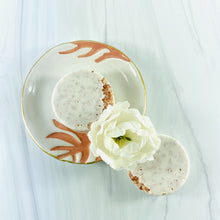 Load image into Gallery viewer, Sea Salt & Lily Salt Soap