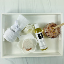 Load image into Gallery viewer, Sea Salt &amp; Lily Gift Set
